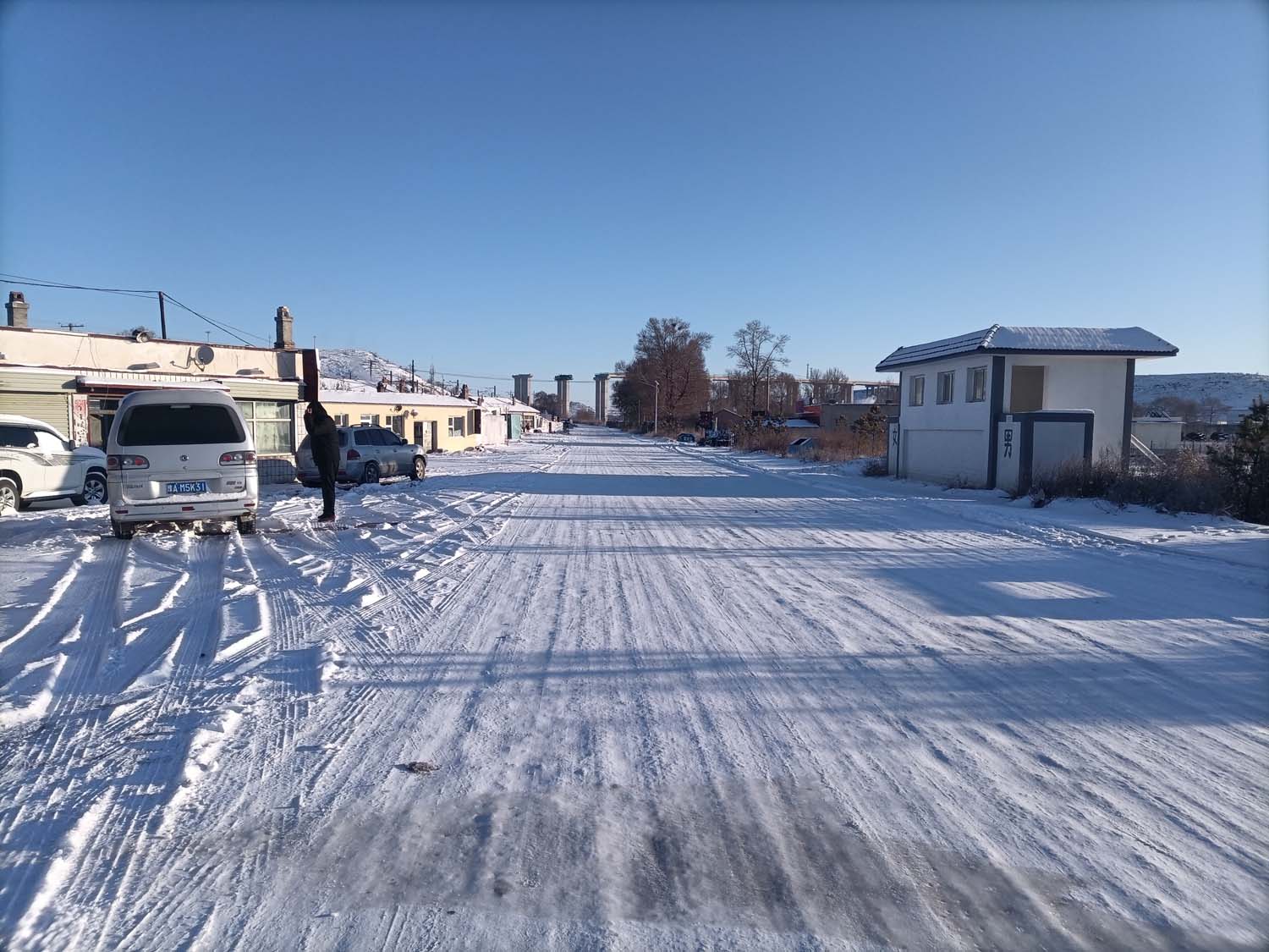 2021年12月北方市场内蒙古丰镇市饮马河大桥，宁夏银昆高速11-1标工地进入冬休